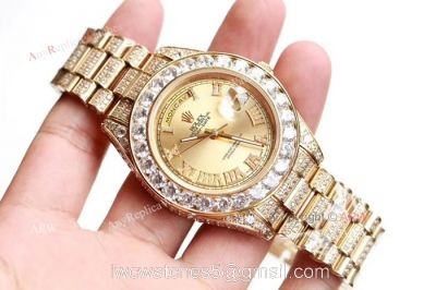 Swiss Grade 1 Replica Rolex Presidential Diamond DayDate Watch Yellow Gold 39mm 1