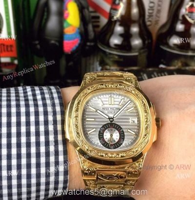 New Fake Patek Philippe Engraving Nautilus Silver Face Yellow Gold Watch For Sale 1