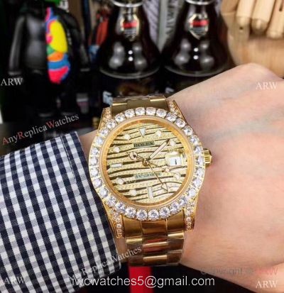 Rolex GMT-Master II Yellow Gold Diamond Case Watch New Replica 1