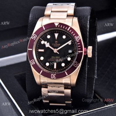 Replica Tudor Heritage Black Bay 41mm Men Watches Red Bezel Rose Gold 1