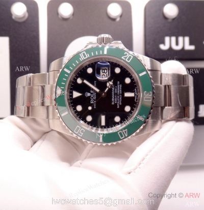 AAA Swiss Replica Rolex Submarimer Kermit 16610LV Watch Real ETA2836 1