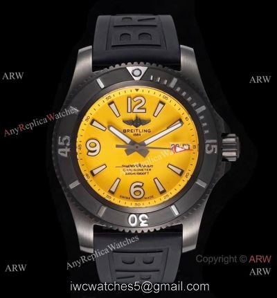 2020 New! Swiss Breitling Superocean Automatic Black Steel Watch Yellow Dial 1