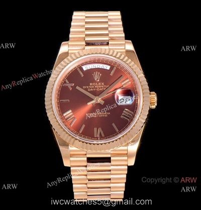 (GM) Rolex Day-Date 40mm Watch Rose Gold Roman Markers 1