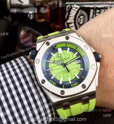 Replica Audemars Piguet Royal Oak Offshore Diver Watches Green Dial 1