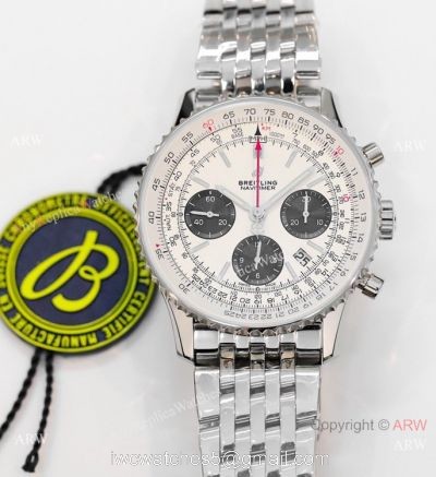 GF V2 Replica Breitling Navitimer B01 Chronograph Watch Panda Dial Best 1:1 Watches 1