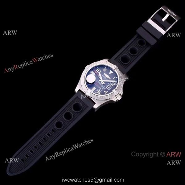 Breitling Avenger II Seawolf Black Dial Black Rubber Band Watch 44mm 1