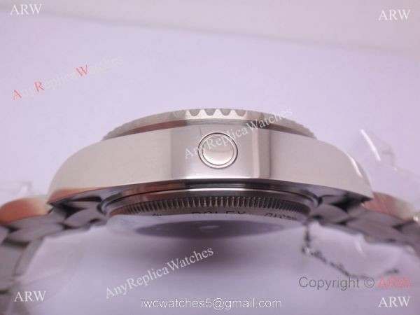 Noob Factory V3 Replica Rolex Deepsea Watch with D-Blue Face Black Ceramic Bezel 1