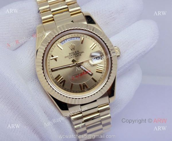 Replica Rolex Day-Date 40mm Gold Roman Dial Watch Luminous Markers 1