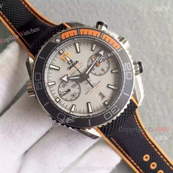 (OM)Swiss Replica Omega Seamaster 600m Watch White Dial Black Gummy Band 1