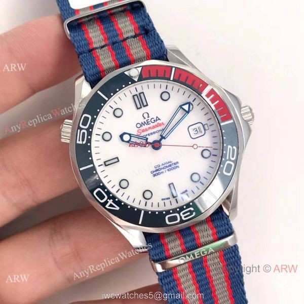 Swiss Grade Omega Commanders 007 James Bond Omega Watch White Face Nato Strap 1