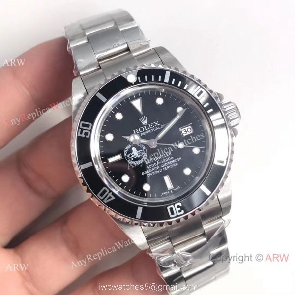 Replica Rolex Vintage SEA-Dweller Limited Edition SS Black Bezel Watch 1