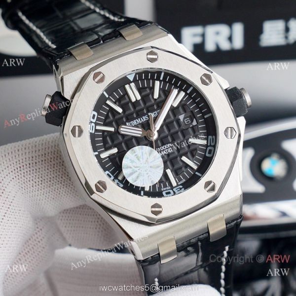 Audemars Royal Oak Offshore Diver Automatic Watches Yellow Dial 1