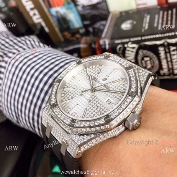 Audemars Piguet Royal Oak Diamond Replica Watches 43mm Black Dial 1