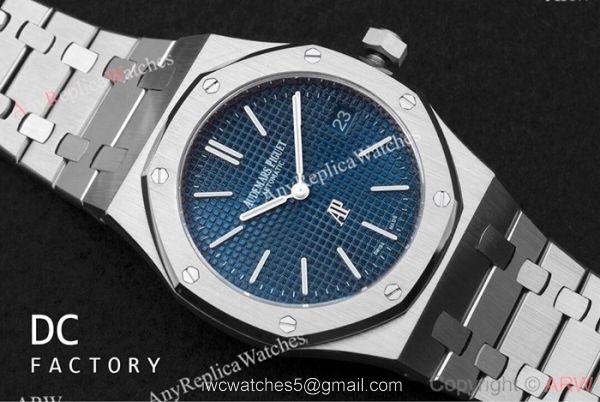 Replica Audemars Piguet Royal Oak Jumbo Extra Thin 39MM Watch Stainless Steel Blue Face 1