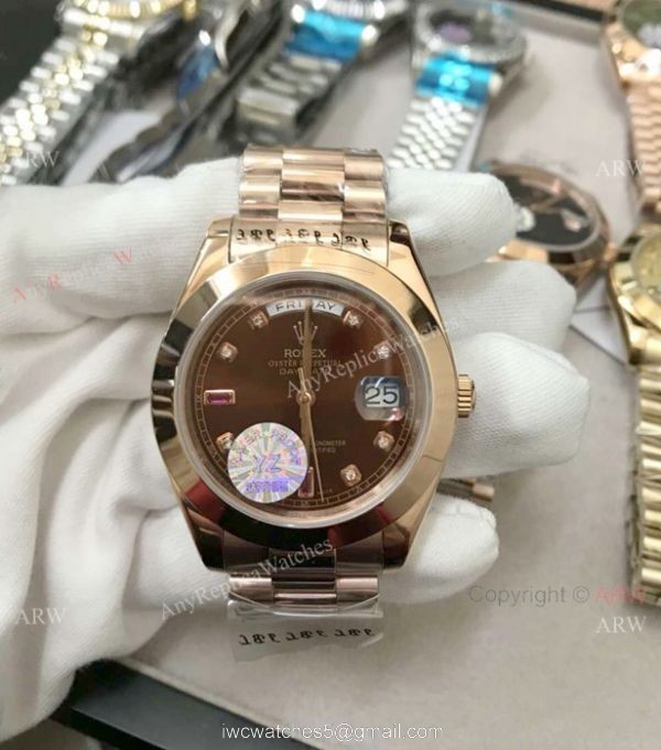 Replica Rolex Presidential Diamond Day-Date 40mm Watches Yellow Gold 1