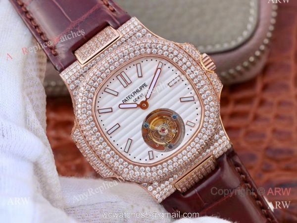 Swiss Replica Patek Philippe Nautilus Jumbo R8 Watch Rose Gold Iced Out 1