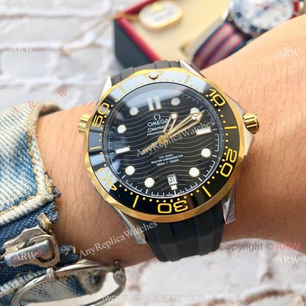 New Copy Omega Seamaster Diver 300 M Wristwatch 2-Tone Blue Ceramic 1