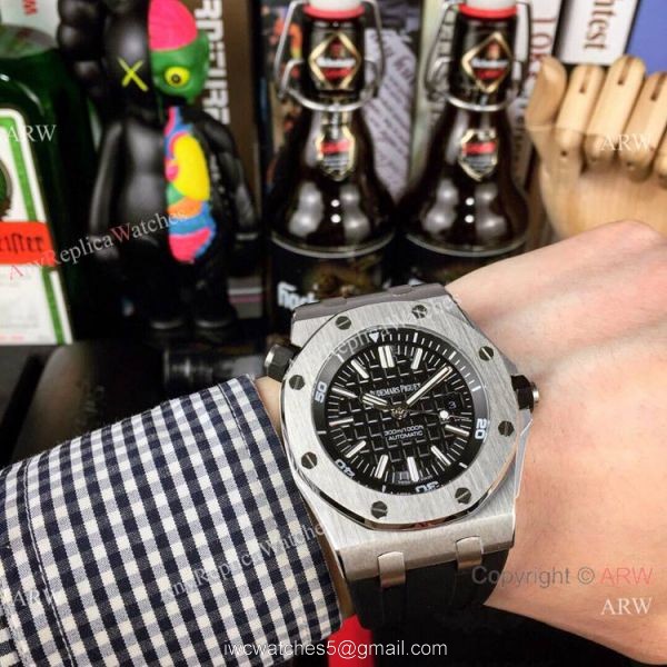 Copy Audemars Piguet Royal Oak Offshore Diver White Dial Watch Automatic 1