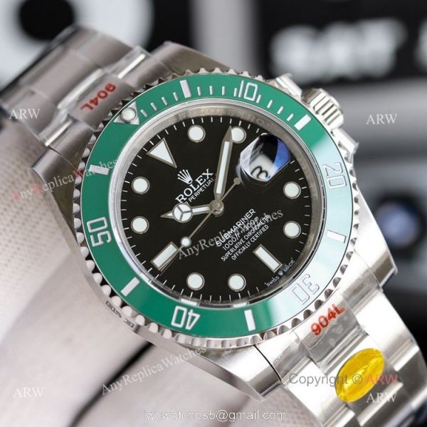 (V11) New Noob Replica Rolex Submariner 41mm Green Bezel Replica Watch Oyster Bracelet 1