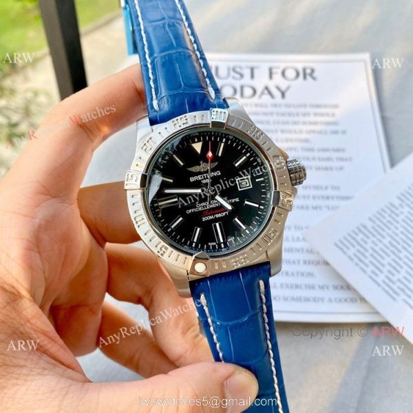 Replica Breitling Avenger Automatic 44mm Watch Blue Rubber Strap 2