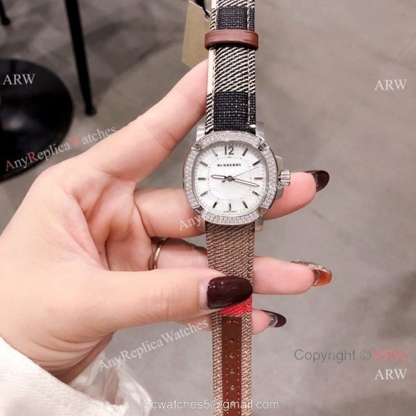 New Style Copy Burberry Lady watch Rose Gold Gray Face 2