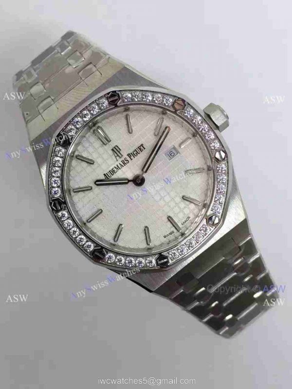Copy Swiss Audemars Piguet Royal Oak Diamond Bezel Watch SS White Dial 2