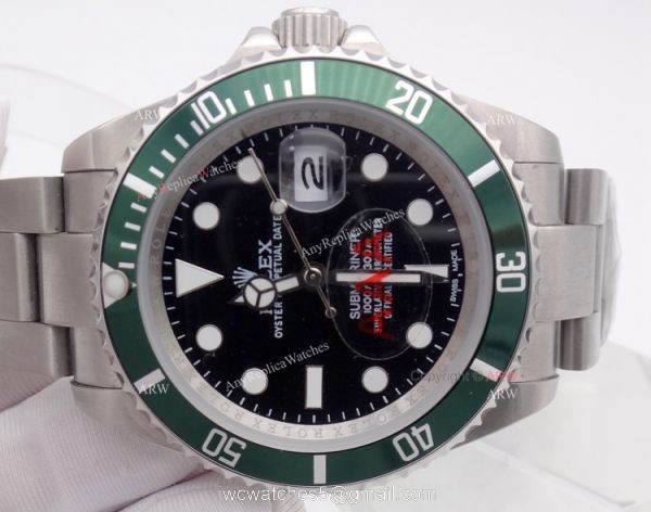 Rolex 50th Anniversary Kermit Submarimer Replica Watch 16610LV 2
