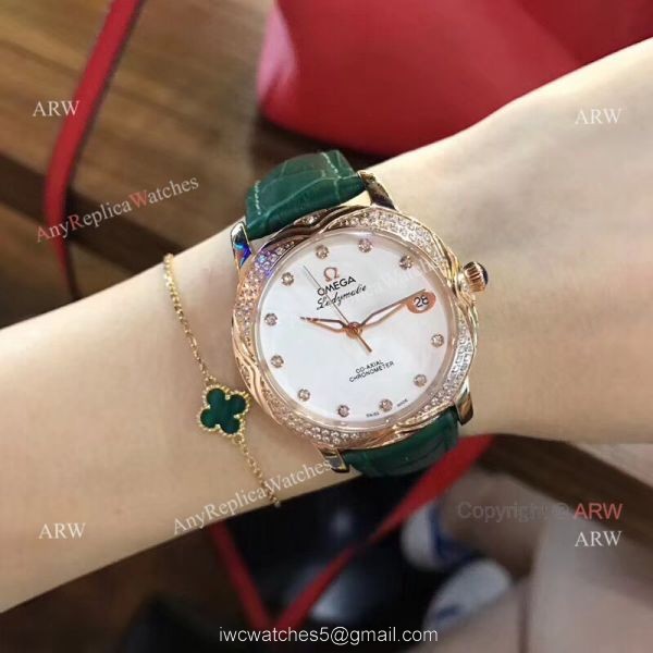 Replica Omega CO-AXIAL Lady Watch Rose Gold Diamond Bezel 2