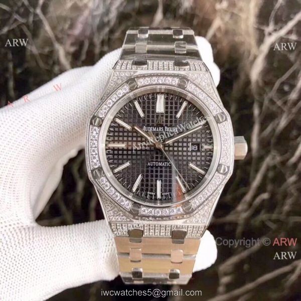 Fake Audemars Piguet Royal Oak Diamond Watches Stainless Steel Silver Dial 44mm 2