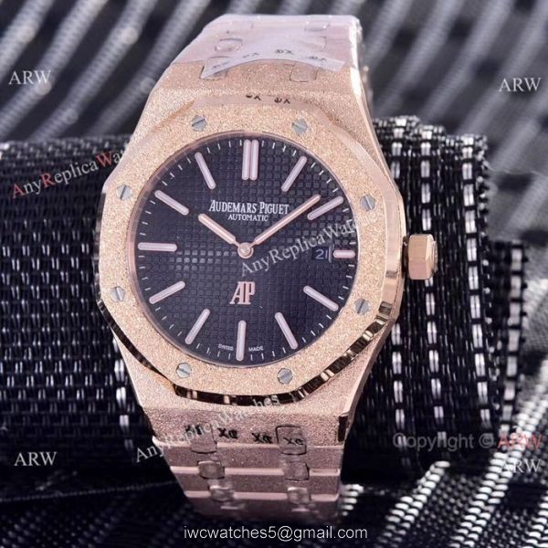 Replica Audemars Piguet Frosted Rose Gold Watch Silver Dial 41 MM 2