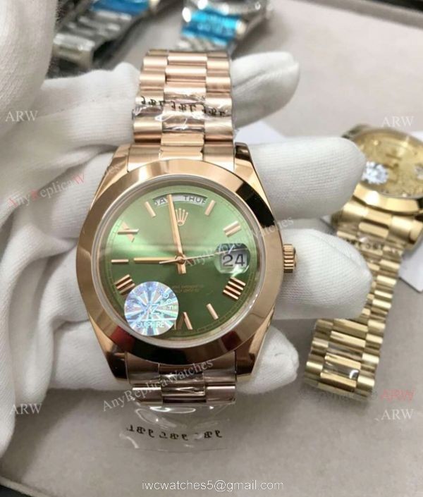 Replica Rolex Presidential Diamond Day-Date 40mm Watches Yellow Gold 2
