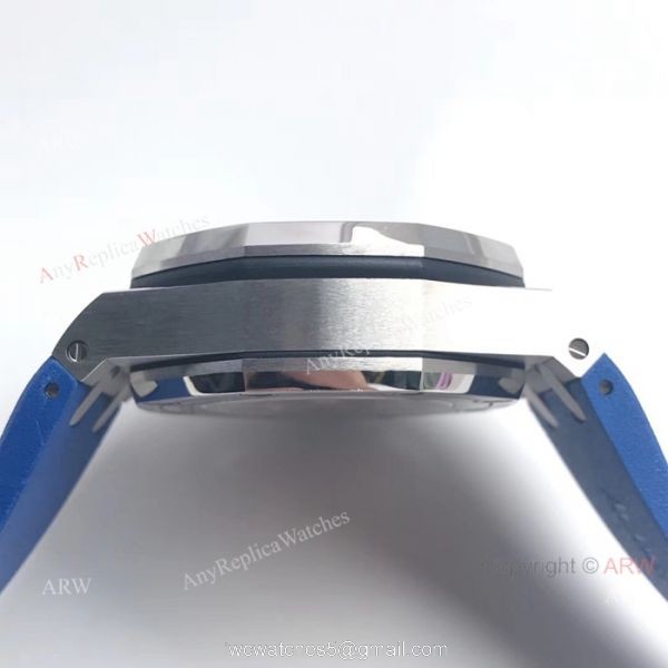 2019 Replica Audemars Piguet Royal Oak Offshore Swiss Cal.3126 Blue version Watch 2