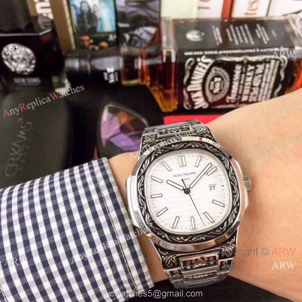 Best Replica Patek Philippe Engraving Nautilus Blue Dial 40MM Watches 2