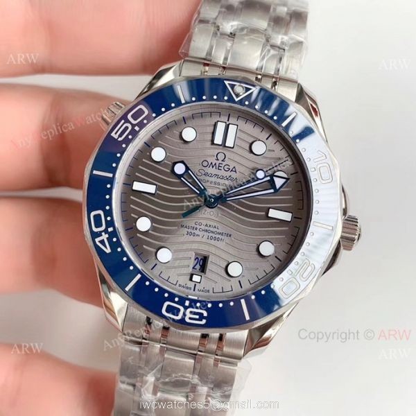 OM Factory Omega Seamaster 300 Replica Watch Stainelss Steel Gray Face Watches 2