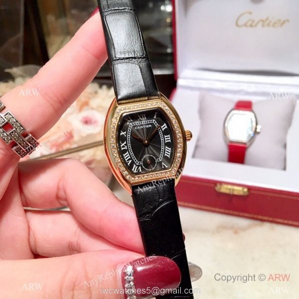 New Style Cartier Ladies Watch Gold Case White MOP Dial 2