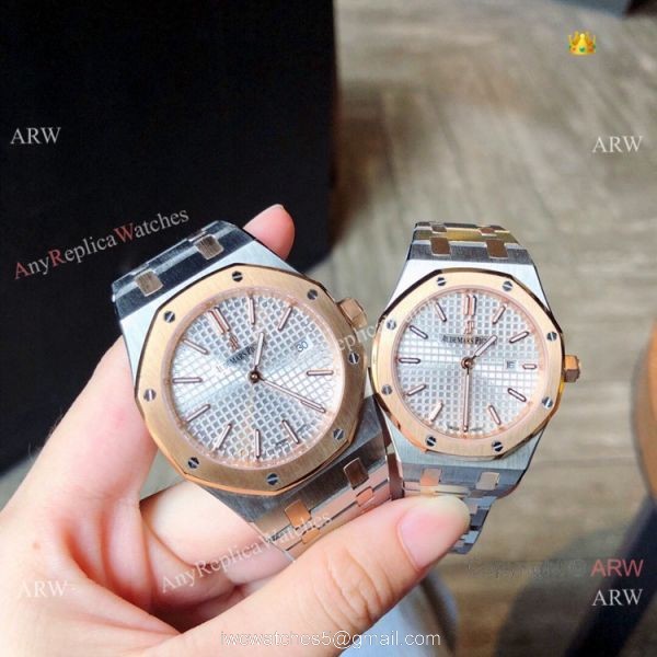 Copy Audemars Piguet Royal Oak Quartz lovers Watch Rose Gold Silver Face 2