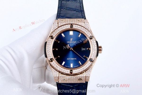 2019 Copy Hublot Classic Fusion Rose Gold Iced Out Watch 2