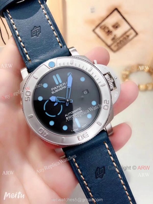 2019 Replica Panerai Submersible Mike Horn Edition PAM985 Watch Blue Markers 2
