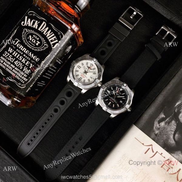New Copy Breitling Avenger II Seawolf 43mm Watch White Dial Rubber Strap 2