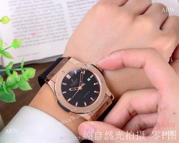 Copy Hublot Classic Fusion 42mm Watch Blue Face Rose Gold 2