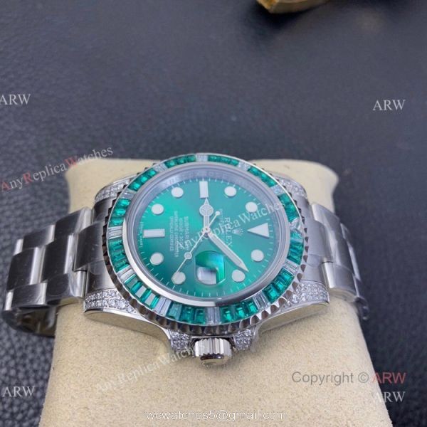 KS Factory Swiss Replica Rolex Submariner Green Dial Sapphire And Diamond Watch 2