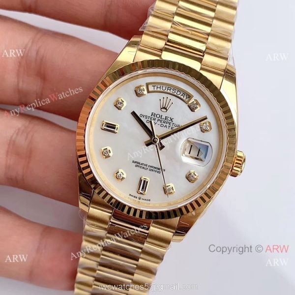(EW Factory )Rolex Oyster Perpetual Day Date Fake Watch All Gold White MOP Dial 36mm 2