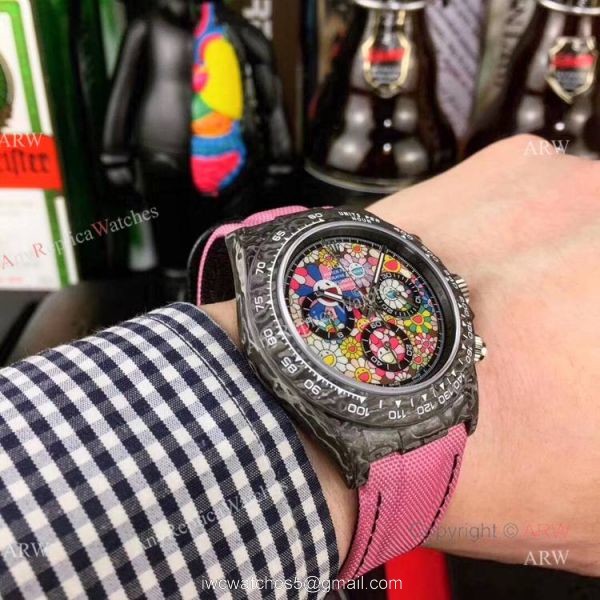 New Rolex Daytona 2020 Carbon Rolex Daytona Replica Watch with Pink Strap 2