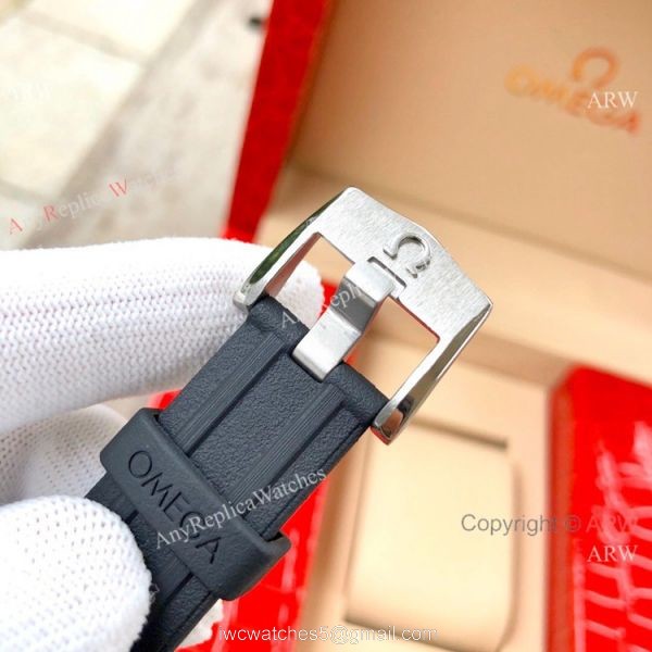 New 2020 Omega Seamaster No Time To Die Watch SS Black Rubber Strap 2