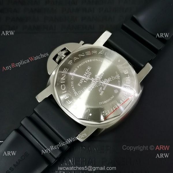 Copy Panerai Submersible PAM 389 Men Watch Blue Logo Rubber Strap 2