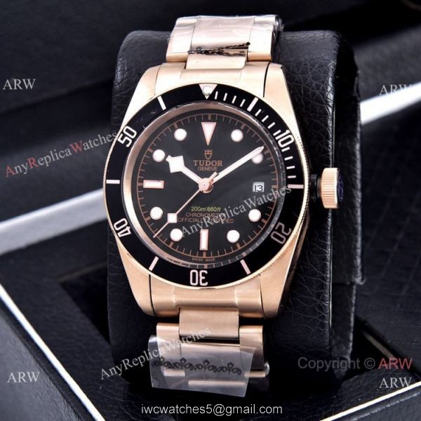 Replica Tudor Heritage Black Bay 41mm Men Watches Red Bezel Rose Gold 2