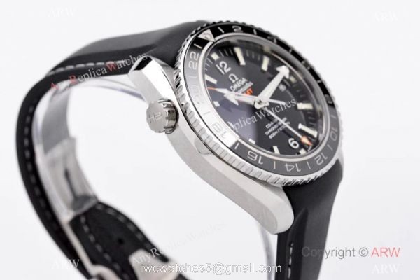 Swiss Grade Copy Omega Seamaster 600m Co-Axial GMT VS Factory 8605 Watch Black Rubber Band 2