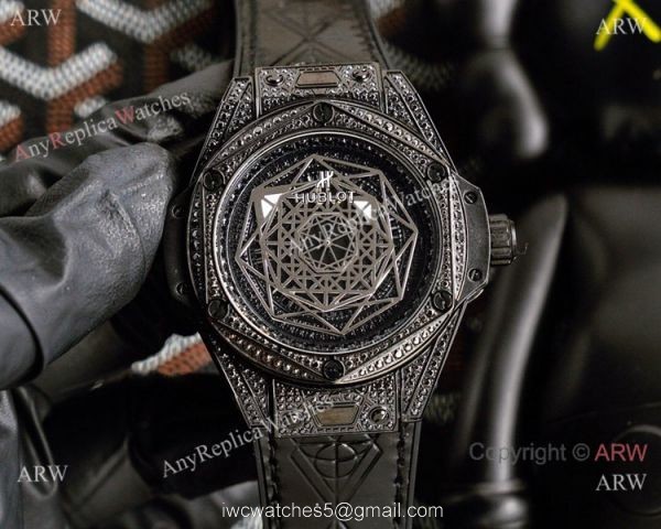 New Replica Hublot Iced Out Rose Gold Sang Bleu Watches 45mm 2