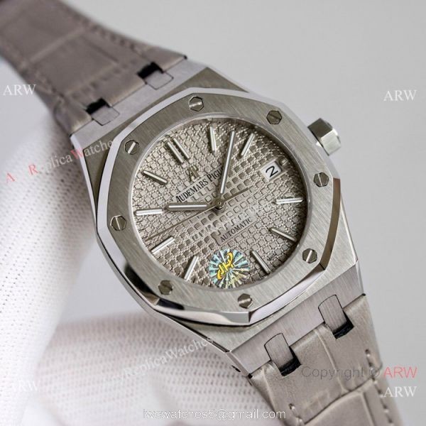 JH Factory Swiss Copy Audemars Piguet Royal Oak Stainless Steel 37mm Lady Watch 2
