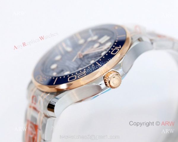 2021 Latest Swiss Replica Omega Seamaster Diver 300M OR 8800 Watch Two Tone Rose Gold Blue Dial 2